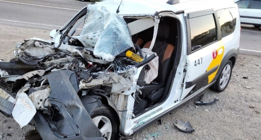 В Новороссийске в ДТП с «КамАЗом» погиб таксист 