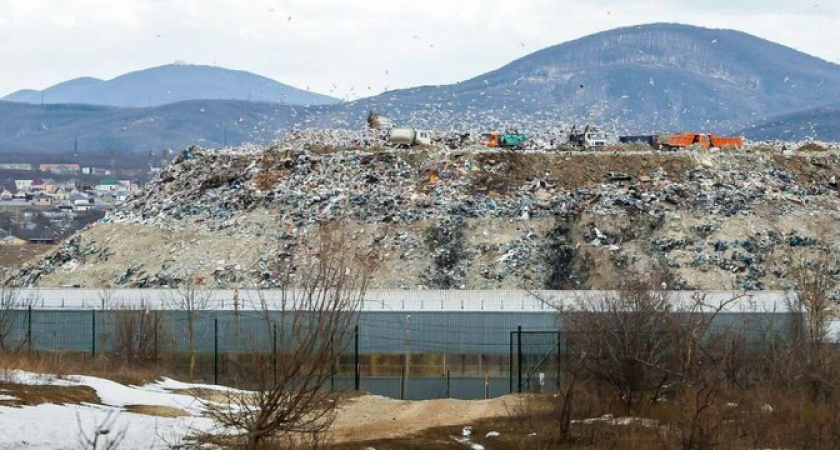 «Полигон отравляет жизнь людям!»: замгубернатора Кубани порекомендовал руководству «Терра-Н» привести территорию свалки под Новороссийском в порядок