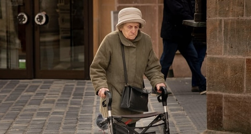 "Ожидают массовые проверки": пенсионеров старше 60 лет ожидают неприятные перемены