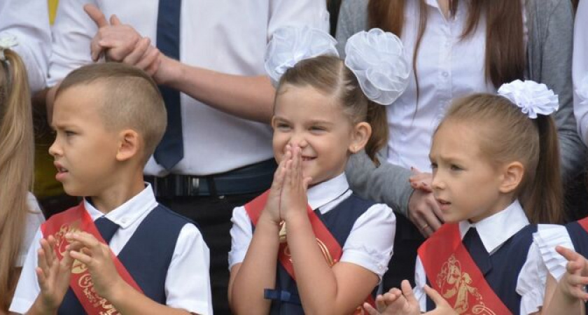 Школьники ликуют, каникулы продолжаются: начало учебного года перенесли на 11 сентября