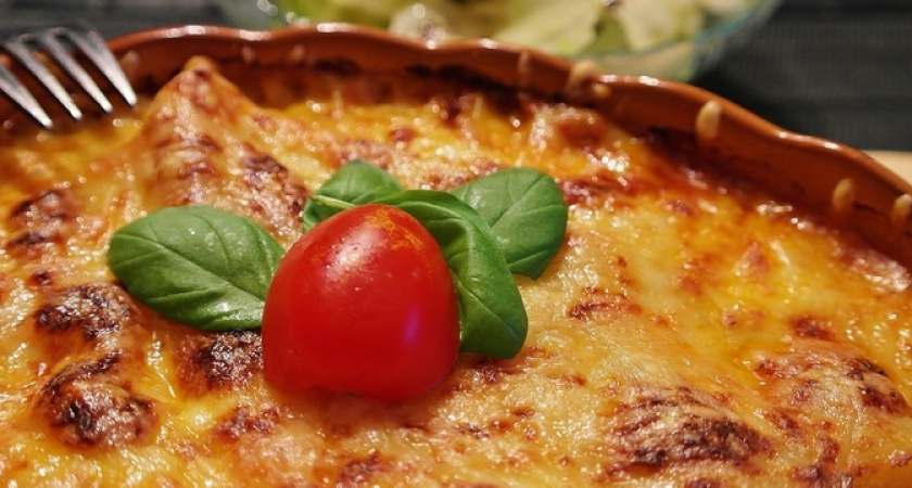 Сметут со стола и попросят добавки: этот пирог покорит всех – простой рецепт