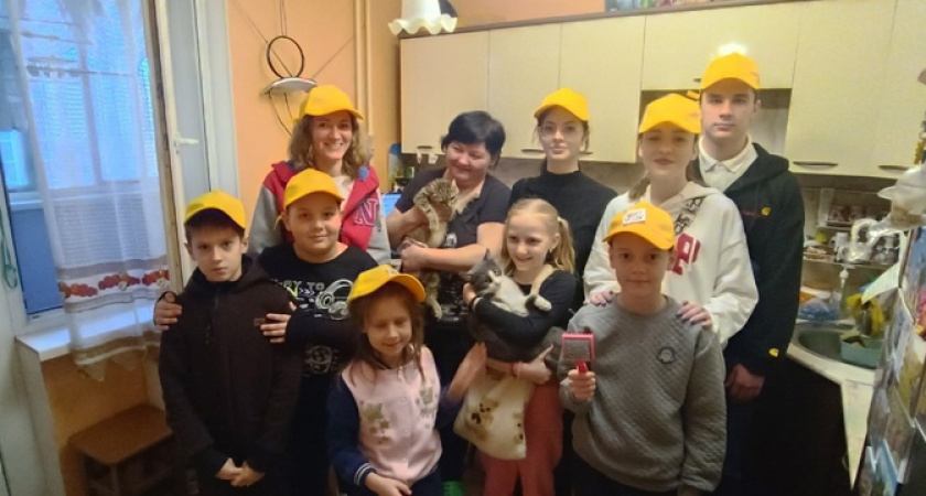 «Растет очень доброе поколение»: в Новороссийске дети-волонтеры помогают животным