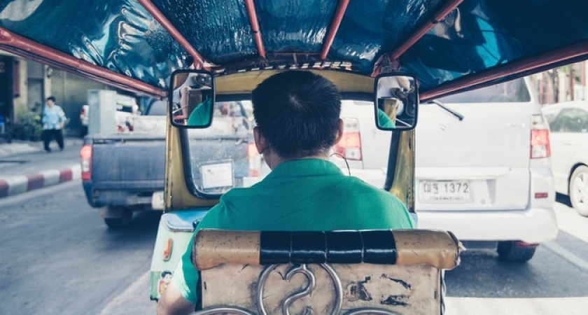 С 15 апреля начнут лишать прав за вождение без куртки: водителей ждет неожиданный сюрприз