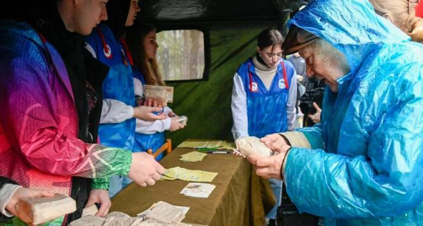 Новороссийск помнит: в городе-герое отметили 80-летие полного снятия блокады Ленинграда