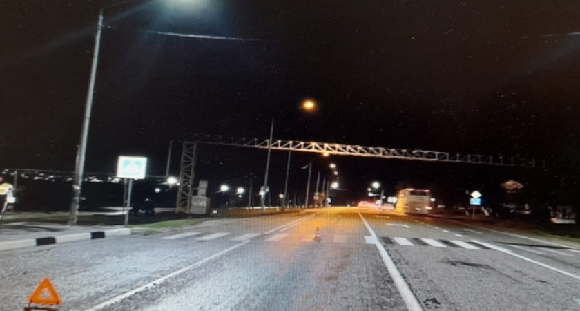 «Может, наконец, поставите светофор?»: под Новороссийском иномарка сбила женщину на пешеходном переходе