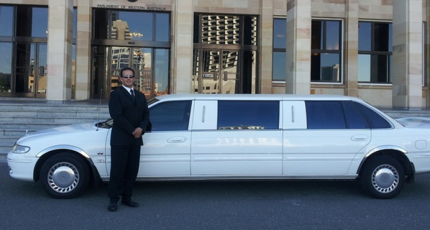 Как по маслу: Павел Глоба назвал два знака зодиака, у которых получится абсолютно все в начале марта