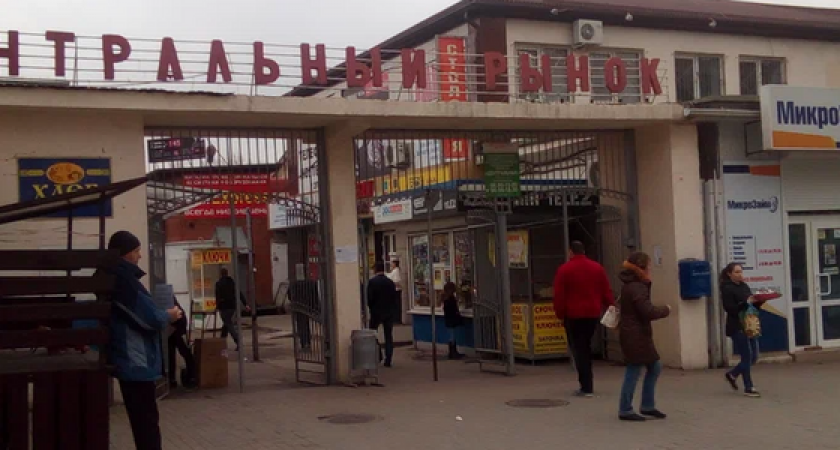 Рядом с кафе и пирожковыми Новороссийска начнут бороться с курильщиками