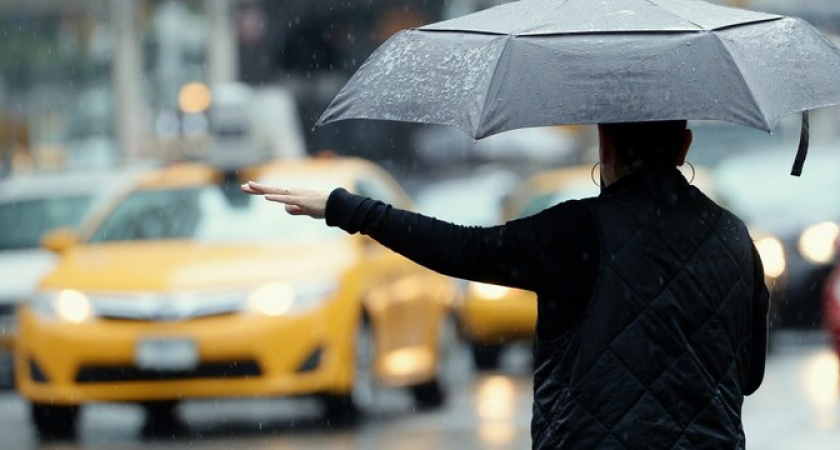 В Госдуме предложили установить максимальную цену на такси в непогоду