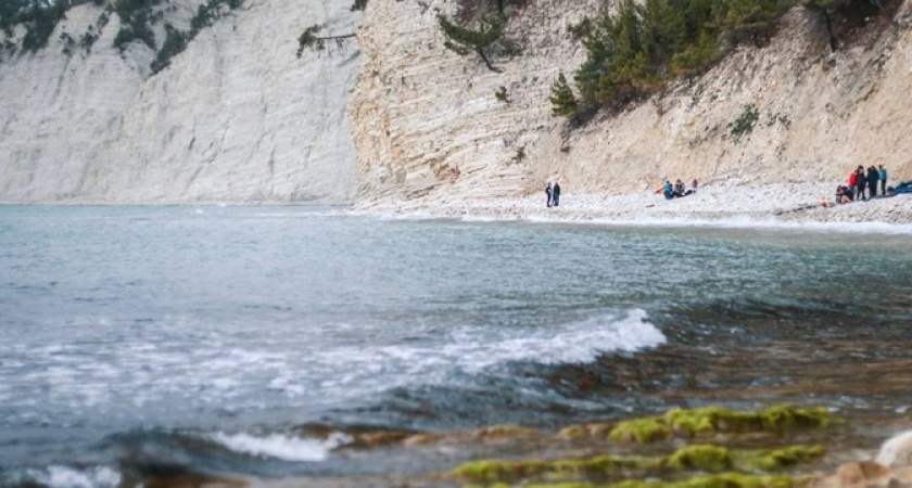 Каменные Мальдивы: лучший пляж на берегу Черного моря в окрестностях Геленджика