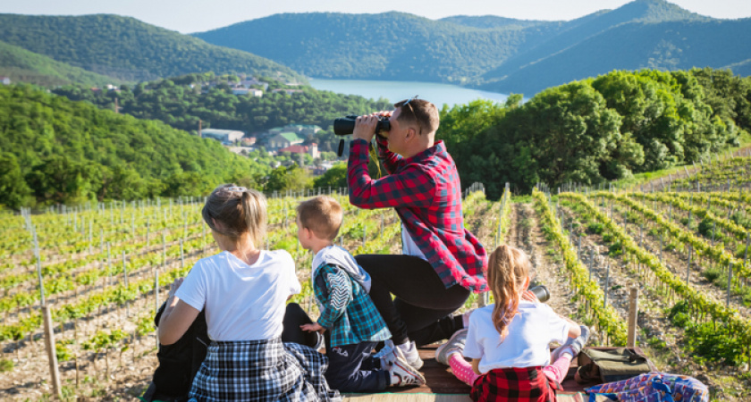 В Абрау-Дюрсо стартует гео-фото квест «Искатели приключений»