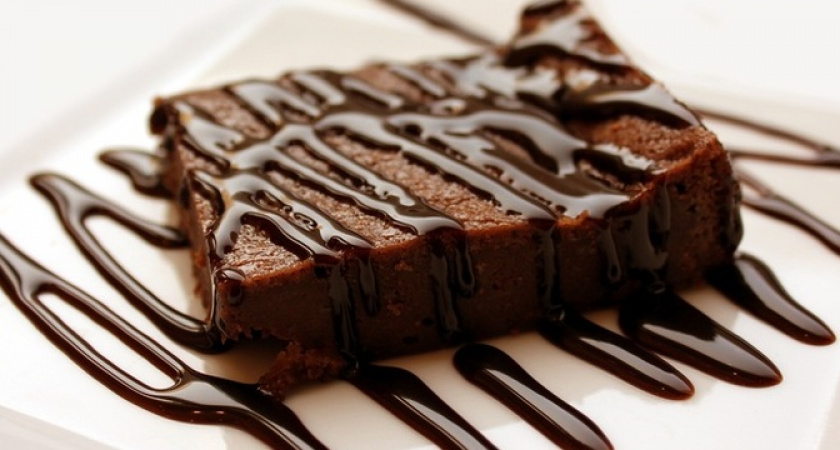 Когда гости на пороге: приготовьте за 10 минут эту потрясающую шоколадную помадку — быстро и вкусно