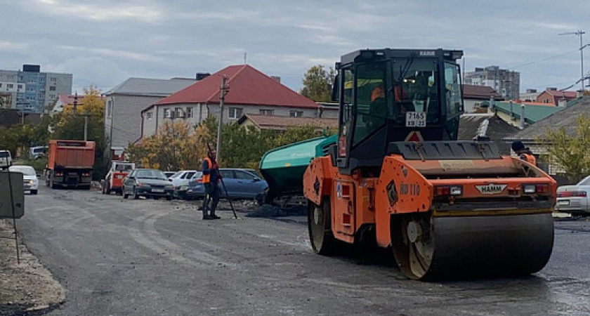 В Новороссийске отремонтировано 26 улиц с опережением графика. На очереди Прямая и Одесская