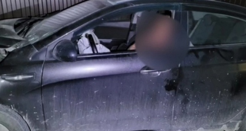 «Летел так, что его подкинуло!»: под Новороссийском пьяный водитель, лишенный прав, врезался в столб