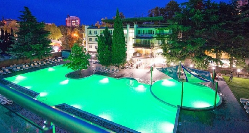 Скидки до 40% на весь 2024 год на отдых в санатории «Славутич» в Алуште