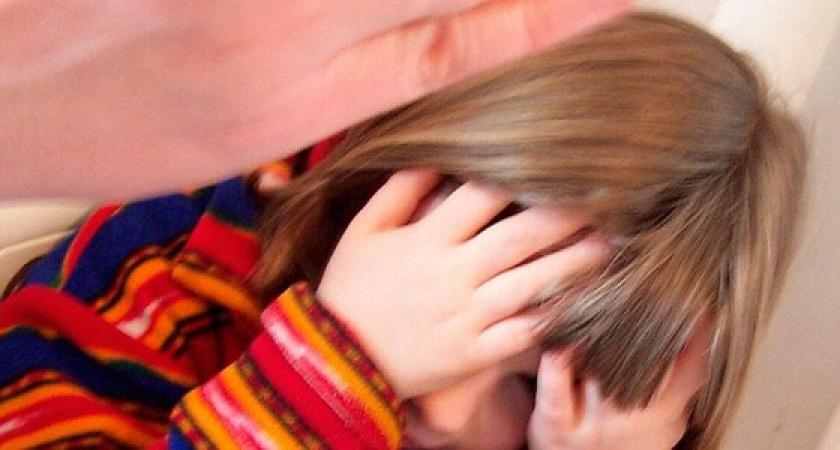 Краевой суд скостил срок мачехе из Новороссийска, которая на пару с сожителем издевалась над 3-летней падчерицей. Девочка скончалась