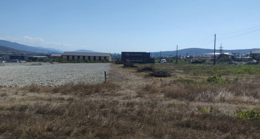 Контейнерной площадки рядом с памятником «Непокоренным» быть не должно: власти Новороссийска выявили нецелевое использование земли