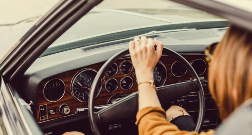 С 2 июня начнут лишать прав за вождение в очках: водителей ждет неожиданный сюрприз