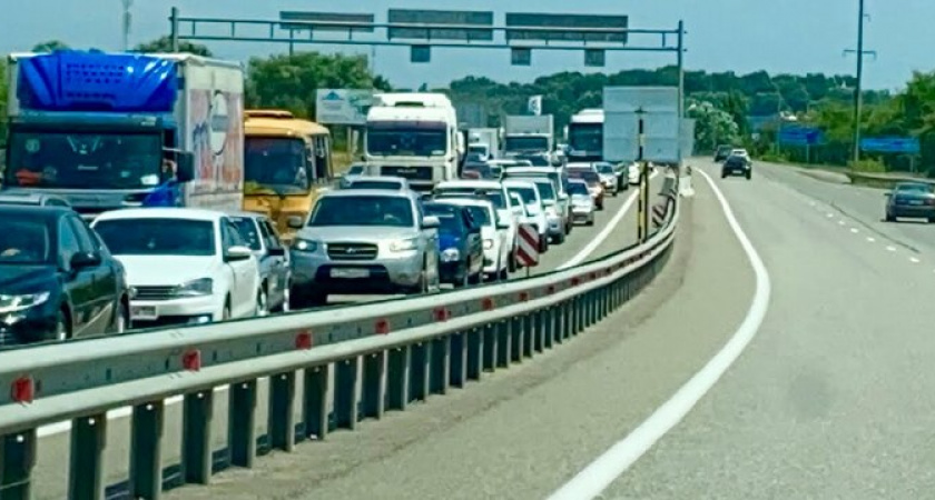 Грязные пляжи и адские пробки: чем запомнился туристам Краснодарский край