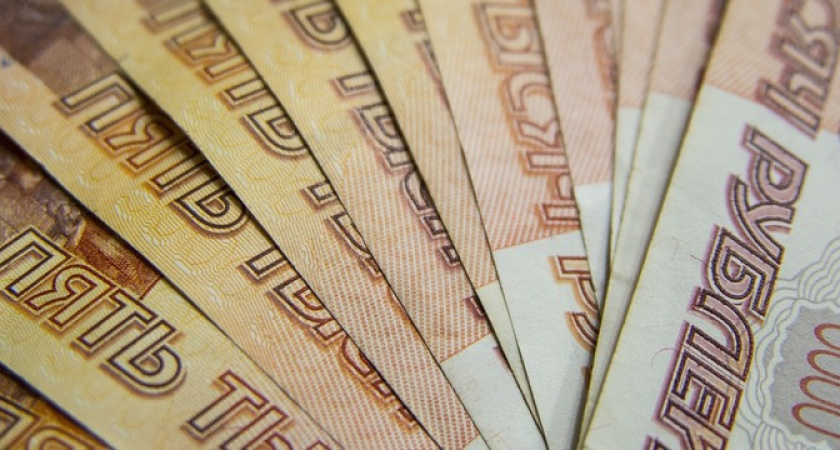 Россиянам решили срочно перевести по 14 000 рублей от СФР: названа дата поступления денег на карту