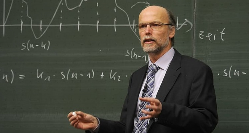 У людей с высоким интеллектом присутствует эта цифра в дате рождения: проверьте себя