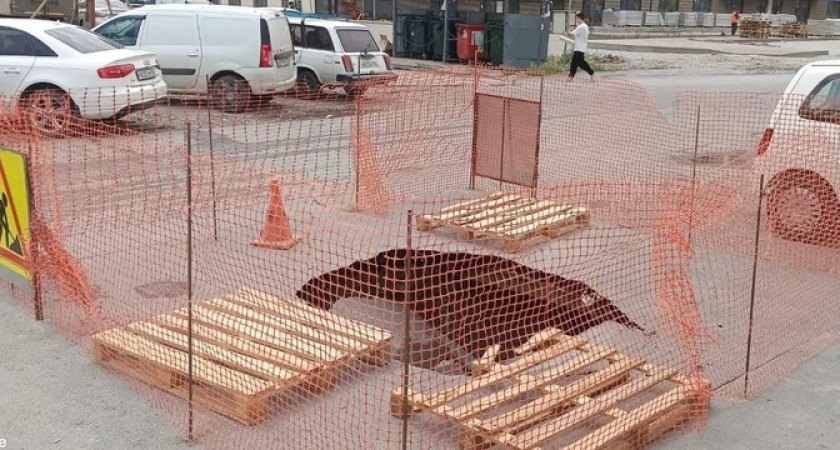 В Новороссийске заменят 80 метров асфальта, чтобы закрыть «портал в другой измерение», открывшийся на Набережной