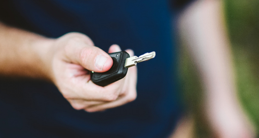 Каждый водитель должен сделать это до 5 июня. Иначе будет штраф на 400 тысяч рублей