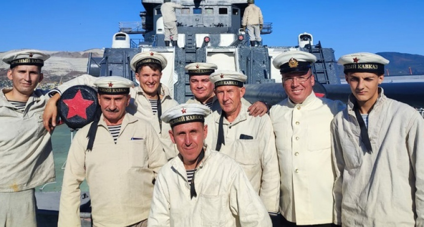 В Новороссийске снимают военный сериал с Игорем Петренко в главной ролик: кадры со съемочной площадки