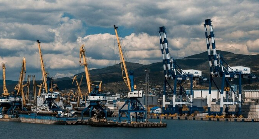 В Новороссийске планируют открыть морской маршрут до Мариуполя