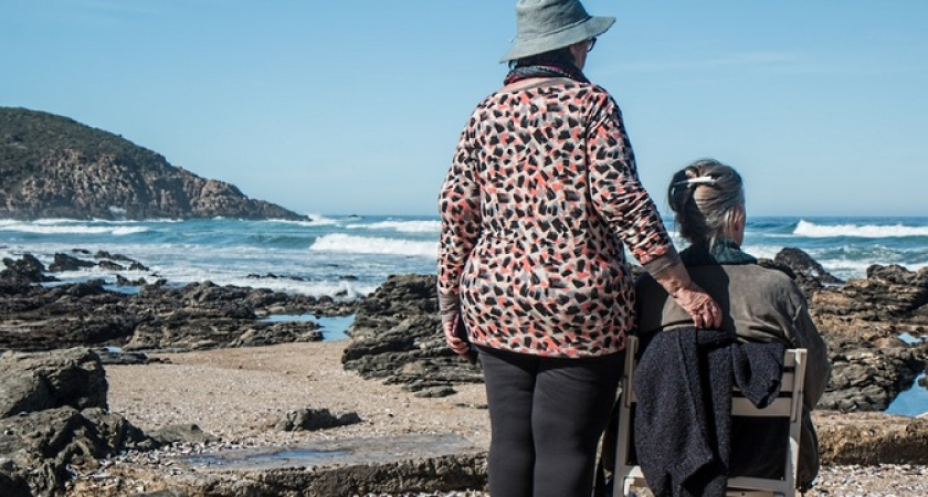 За услуги ЖКХ с 9 апреля платить не нужно: пенсионерам рассказали о новом решении