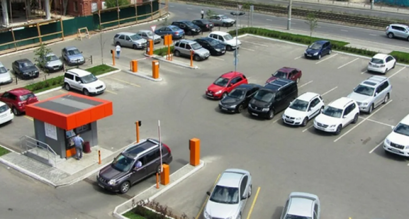 200 рублей в час, 1600 рублей на сутки: в Анапе цены на частных парковках побили все рекорды