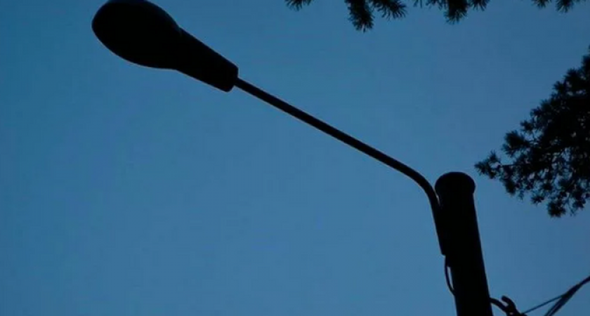 «Темно, хоть глаз выколи!»: новороссийцы пожаловались на неработающие фонари