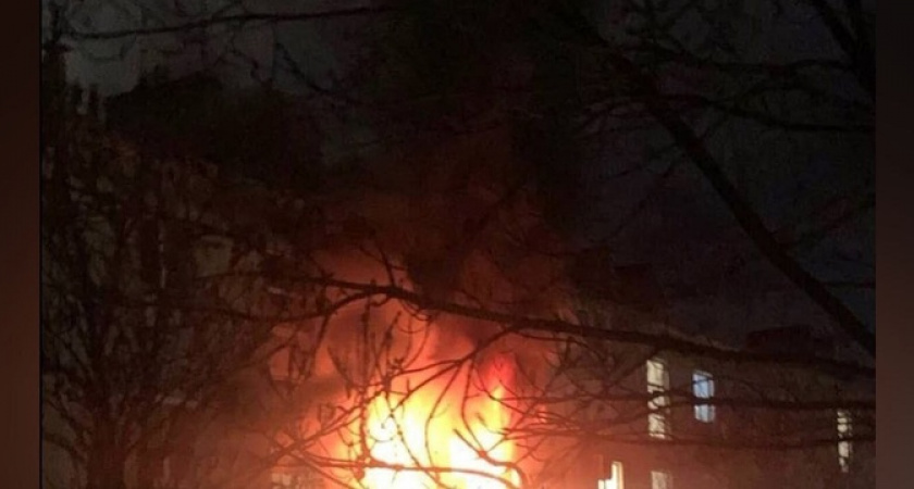 «Тряхануло здорово!»: при попытке человека свести счеты с жизнью произошел взрыв бытового газа и пожар в одной из квартир Новороссийска