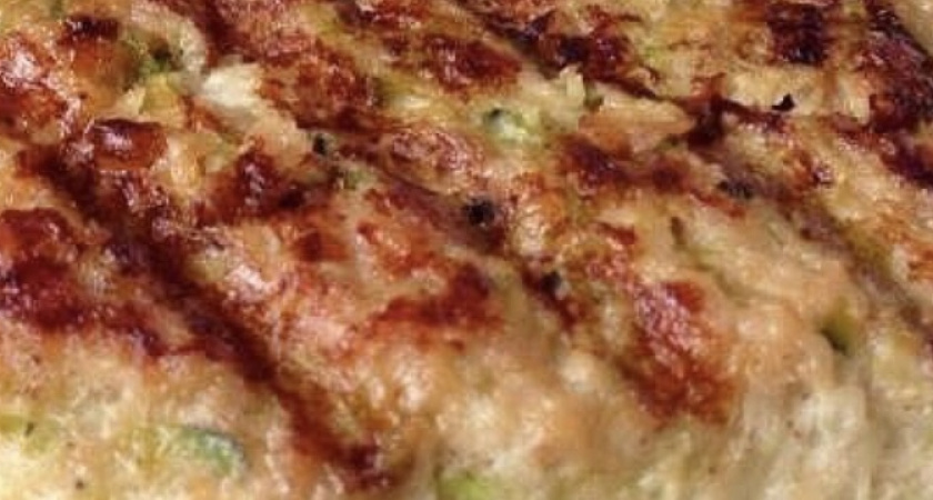 Чтобы котлеты просто таяли во рту, бабушка приучила добавлять особый ингредиент