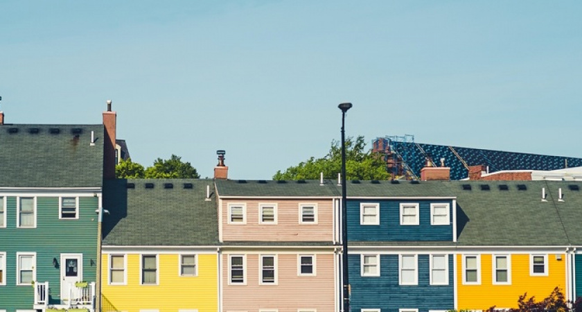 Стоимость квартир рухнет до 50%: эксперты рассказали, что случится с рынком недвижимости к лету