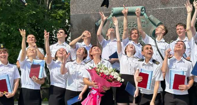 Уникальный выпуск по специальности «Информационные системы и технологии» в Ушаковке: у 11 из 20 красные дипломы