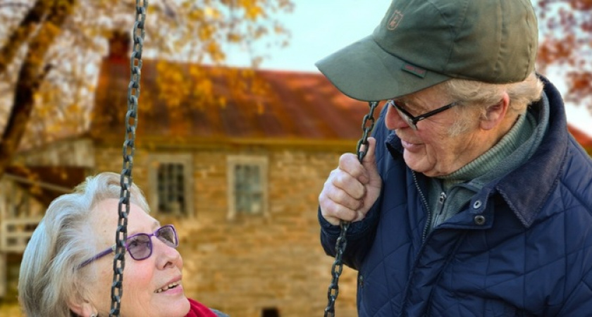Вводится бесплатный проезд для пенсионеров: больше не нужно платить за транспорт с 15 апреля