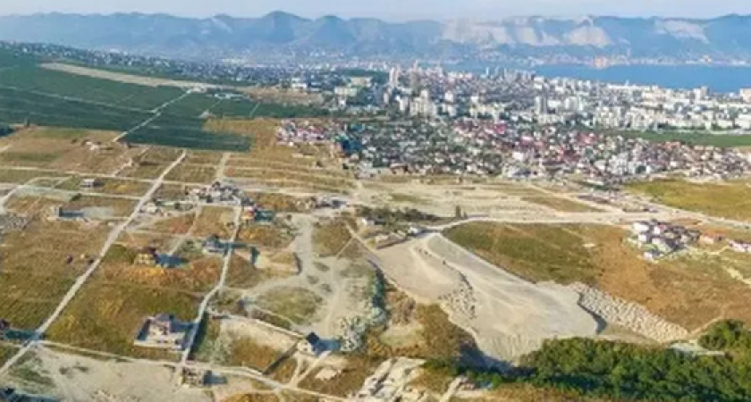 Земли НСТ «Юг» были признаны особо ценными сельхозугодиями еще в 2006 году: власти Новороссийска дали разъяснения по жалобе сельчан, которые боятся потерять свои дома