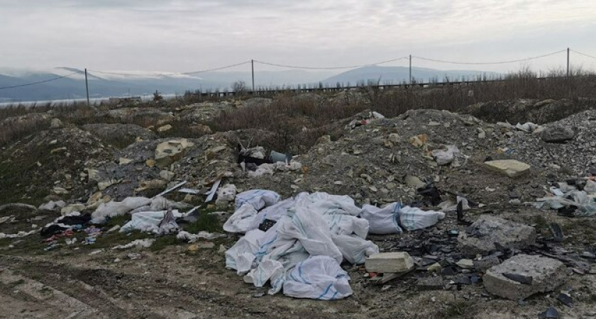 Были виноградники, стала мусорка: жители Новороссийска пожаловались на свалку в Алексино
