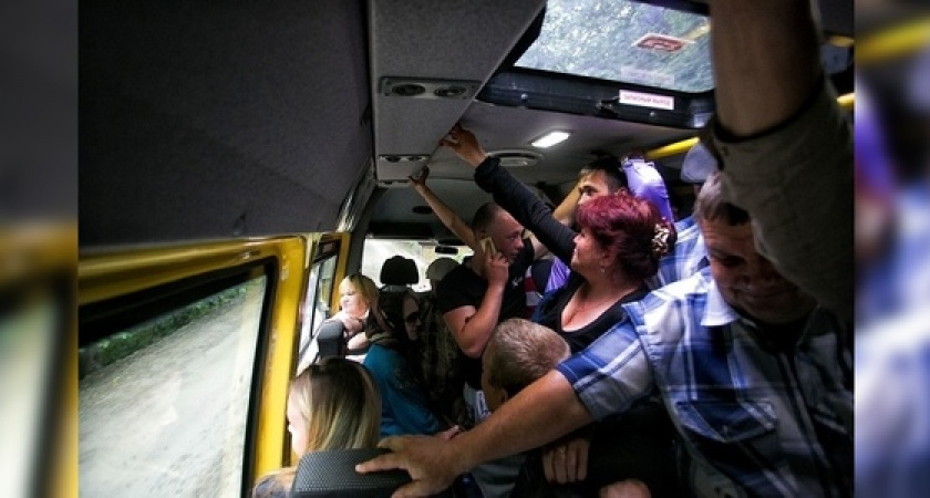 Пассажиров новороссийских маршруток попросили не пользоваться духами в жару