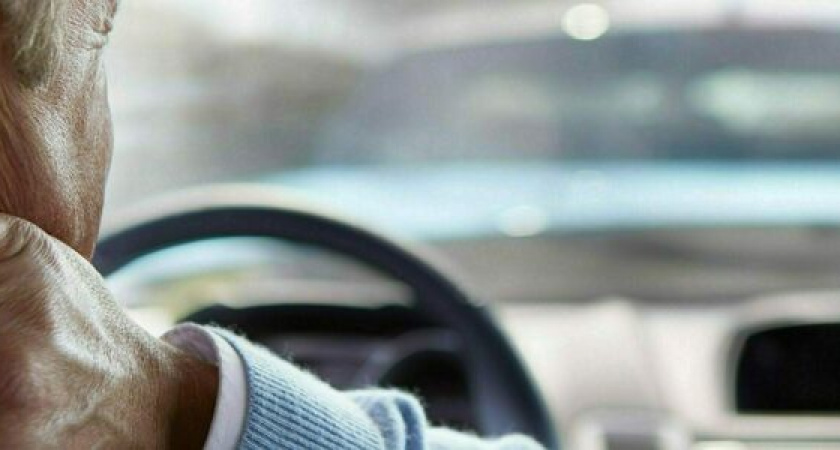 В Новороссийске у 15 водителей забрали права. Они состояли на учете у нарколога и психиатра