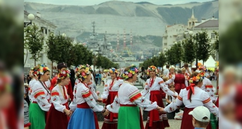 В Новороссийске из-за дождя в программу праздничных мероприятий ко Дню города внесли изменения