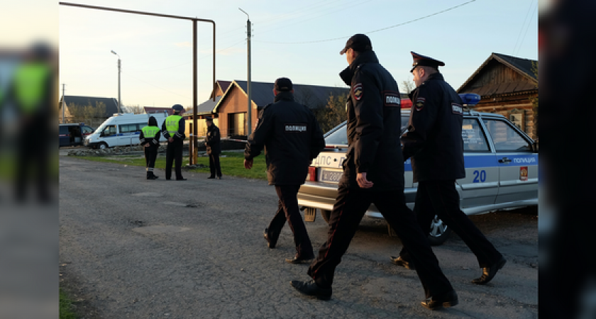 Полиция проводит проверку травмирования 15-летнего подростка в пригороде Новороссийска: в соцсетях утверждают, что его избил отчим дубиной в лесу