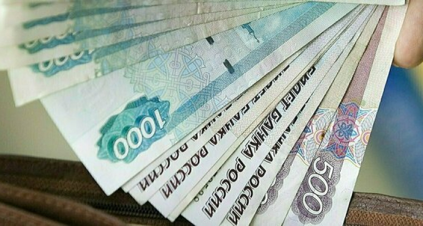 Среднемесячная зарплата новороссийцев приблизилась к 50 тысячам рублей. Кто получает больше всех?