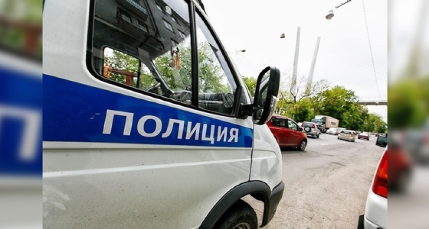 Подозреваемых в изнасиловании девочки-подростка полицейских отправили в СИЗО