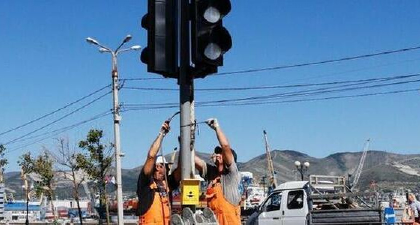 В Новороссийске появятся новые светофоры и лежачие полицейские: список адресов