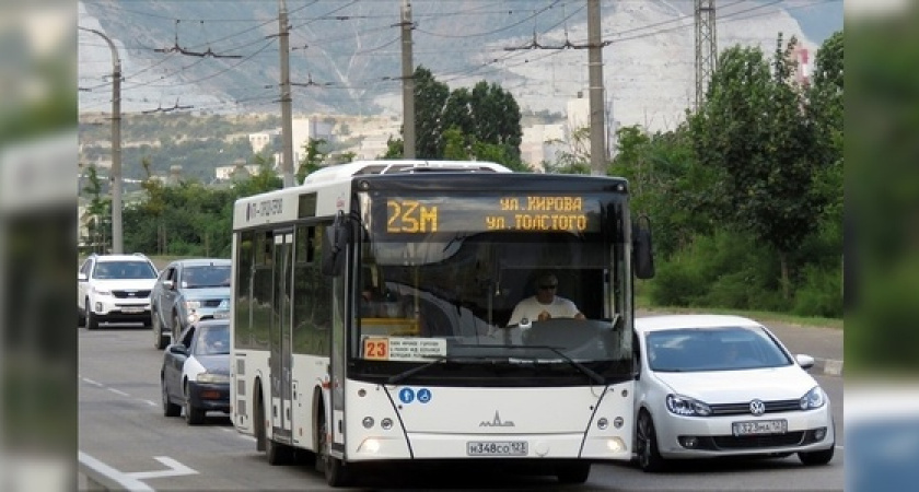 В Новороссийске планируют запустить два новых маршрута общественного транспорта. Кому будет проще добираться?