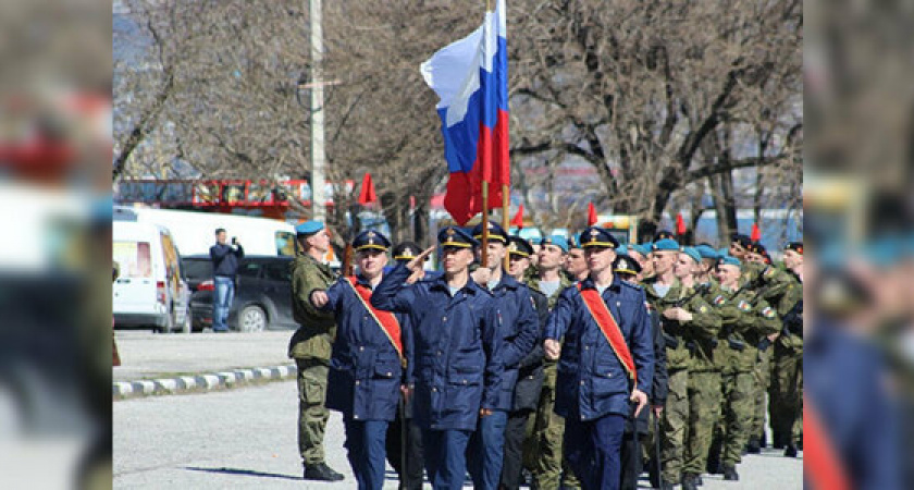 Колонны ВДВ, ФСБ и юнармейцев: в Новороссийске прошла первая репетиция Парада Победы