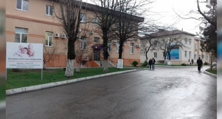 Полмиллиона потратят на транспортировку тел умерших пациентов из горбольницы в морг