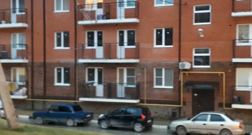 «Постоянная сырость, плесень и простуда»: новороссийцы жалуются на отсутствие газа и тепла в новом жилом комплексе