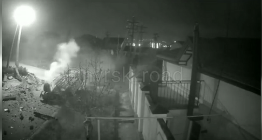 Скорость, удар, клубы дыма. Появилось видео момента ДТП в Новороссийске, которое унесло жизнь 17-летнего подростка